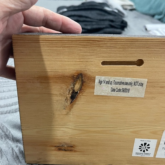 Hang it anywhere on you home or just put it on any table - Picture 3 of 3